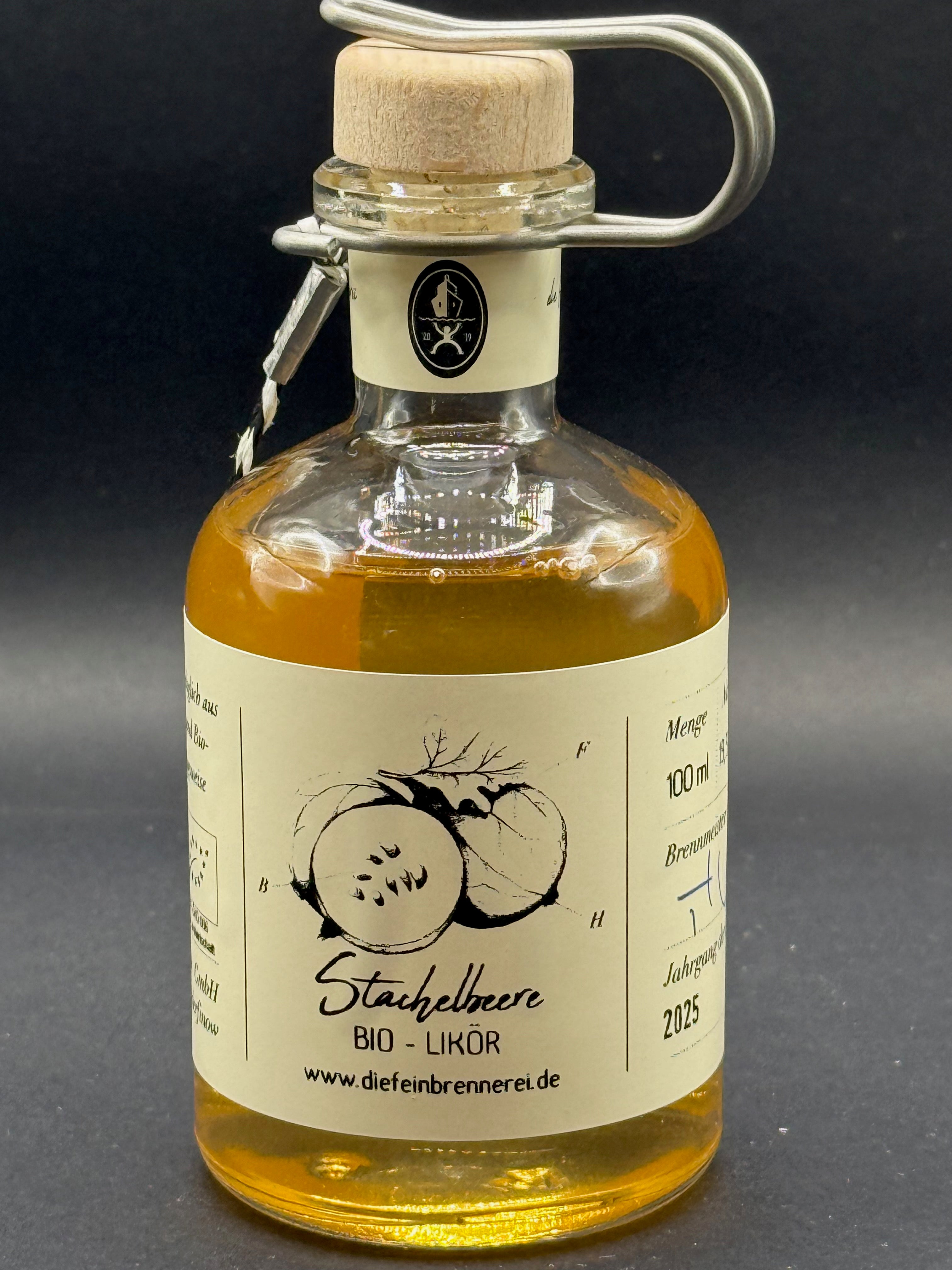 Sour cherry liqueur (certified organic)