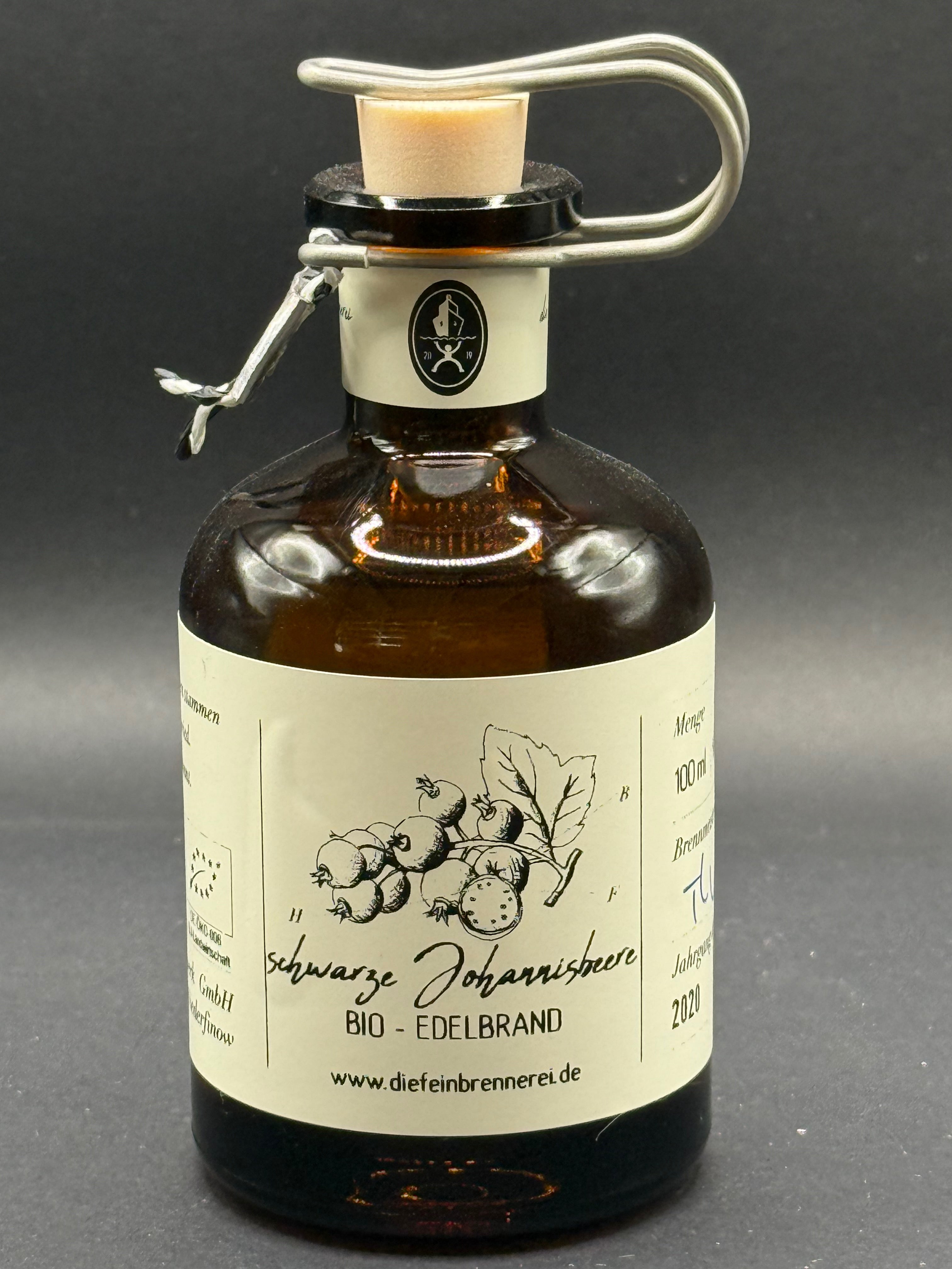 Black currant brandy (certified organic)