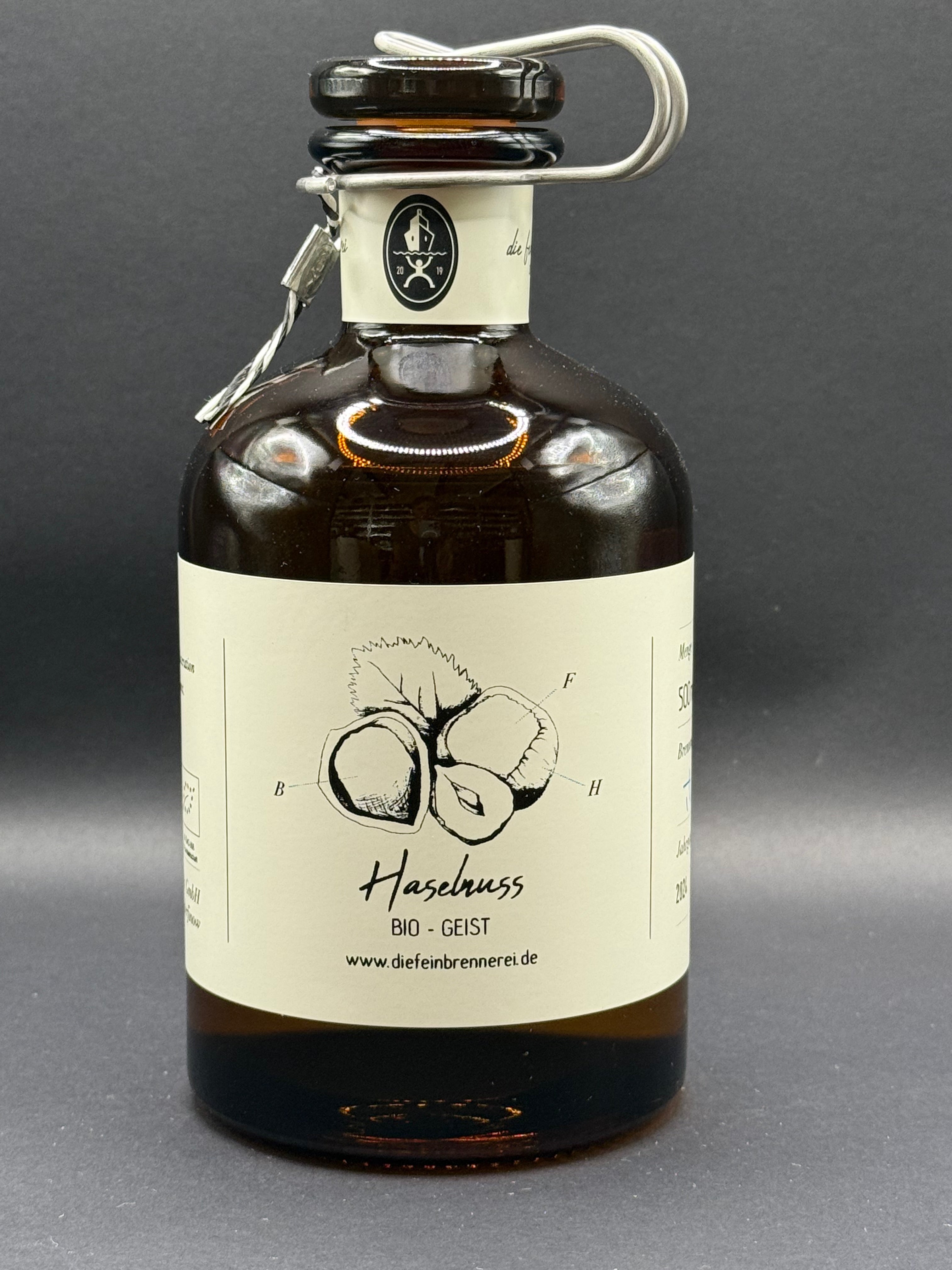 Hazelnut spirit (certified organic)