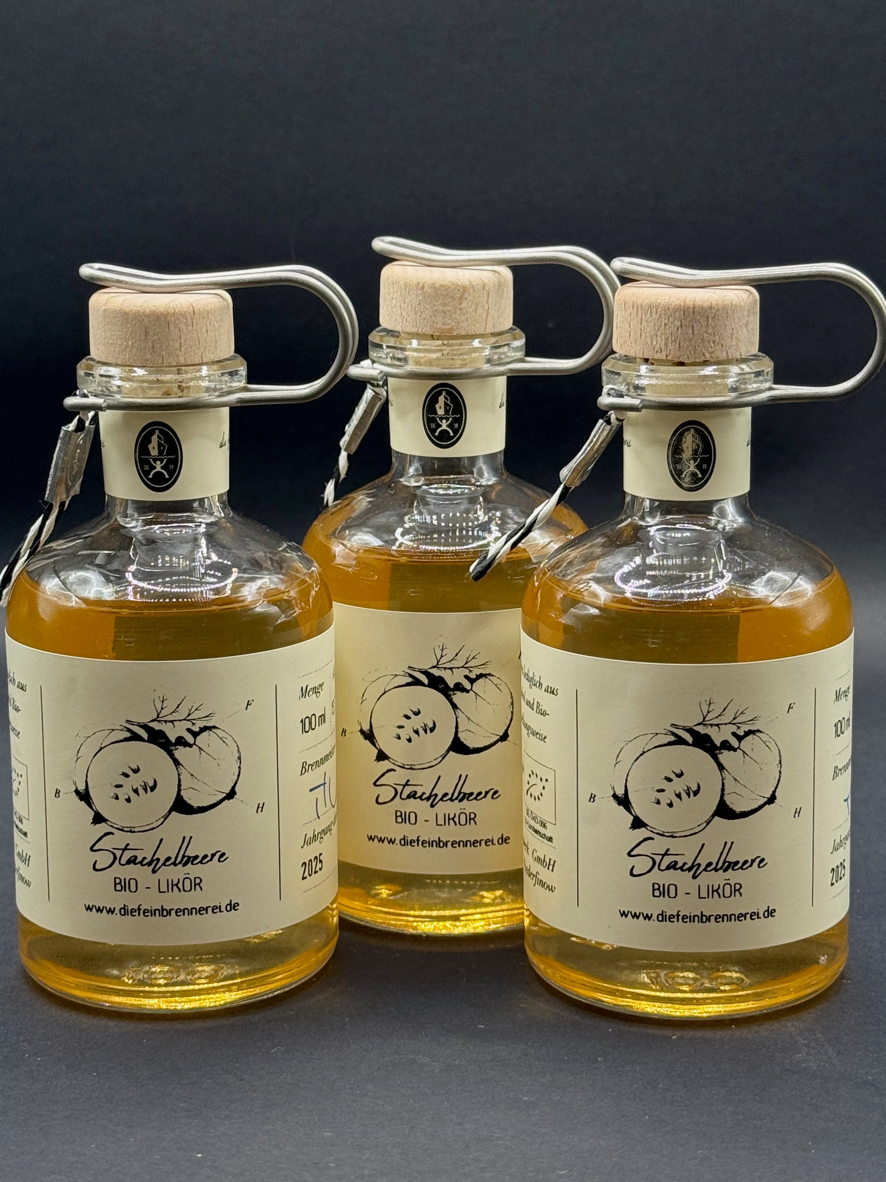 Sour cherry liqueur (certified organic)